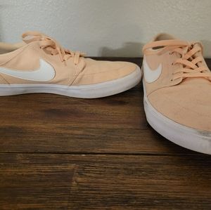 Nike SB Sneakers